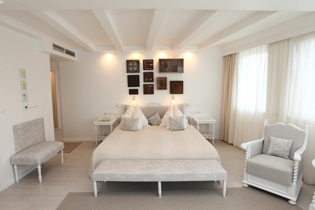 Boutique Hotel Szarcsa Szekesfehervar Luaran gambar