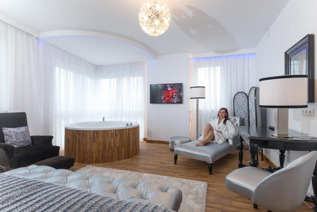 Boutique Hotel Szarcsa Szekesfehervar Bilik gambar